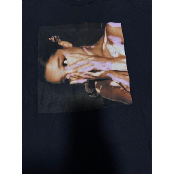 Ariana Grande Sweetener Bubble shirt - Picture 2 of 4